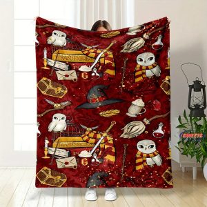 Soft Flannel Magic Hat Pattern Throw Blanket